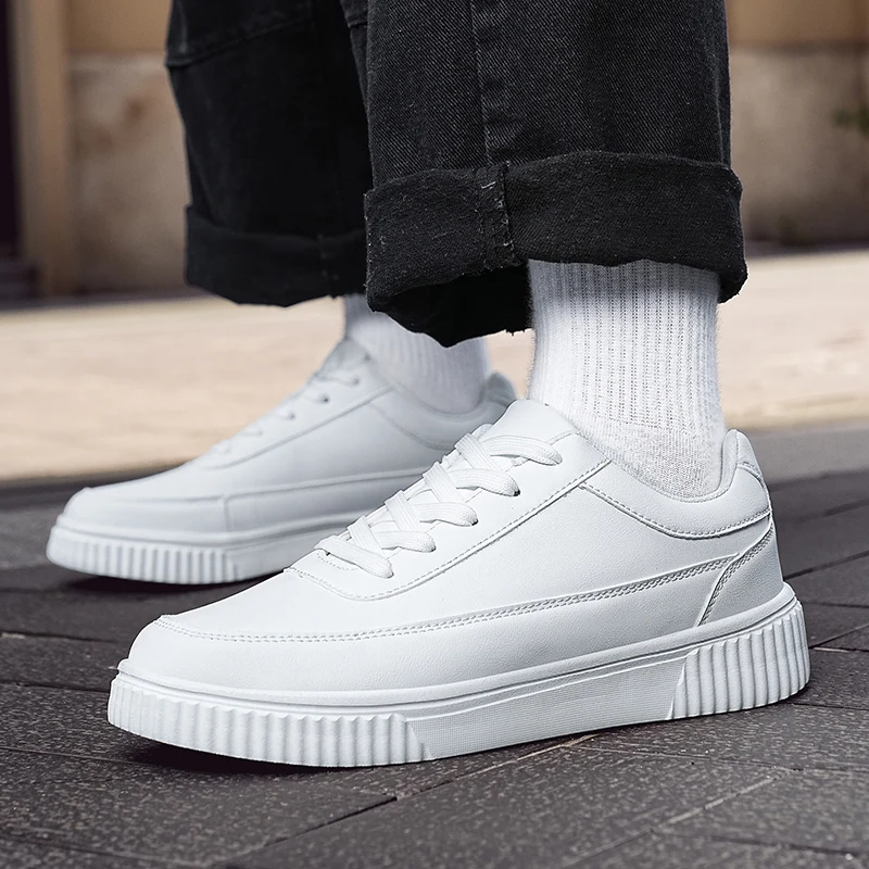 Men Sneakers Leather Mens Fashion Business Shoes lace up Luxury Brand Men Casual Walking Trainers Male Designer Moccasins men
