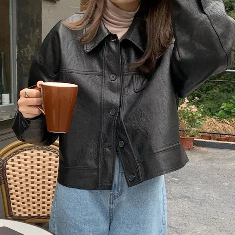 Рисунок 4 - Куртка женская кожаная с отложным воротником