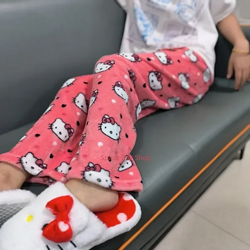 Hello Kitty Damen Schlafanzug Set, Bequemer Pyjama für Frauen und Teenager – Geschenke für Frauen (Rosa, M