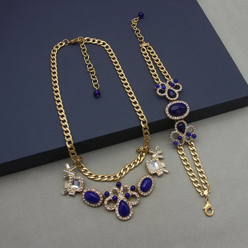 

Vintage Lapis lazuli elegant earrings