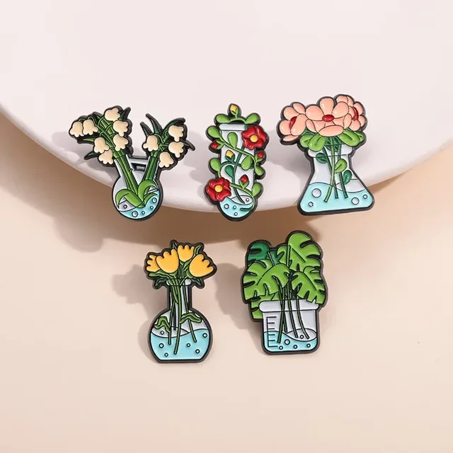 Cartoon Vase Flower Plants Potted Enamel Brooch Metal Pin Backpack Hat Clothes Accessorie Lapel Badge Jewelry Gift Wholesale