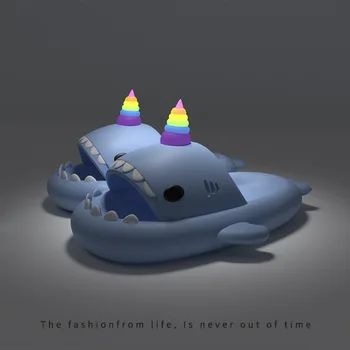 Simpatiche pantofole da squalo per donna e uomo Piattaforma estiva Notte che si illumina al buio Scivoli da spiaggia per interni Home Street Wear Accessorio fai da te 1