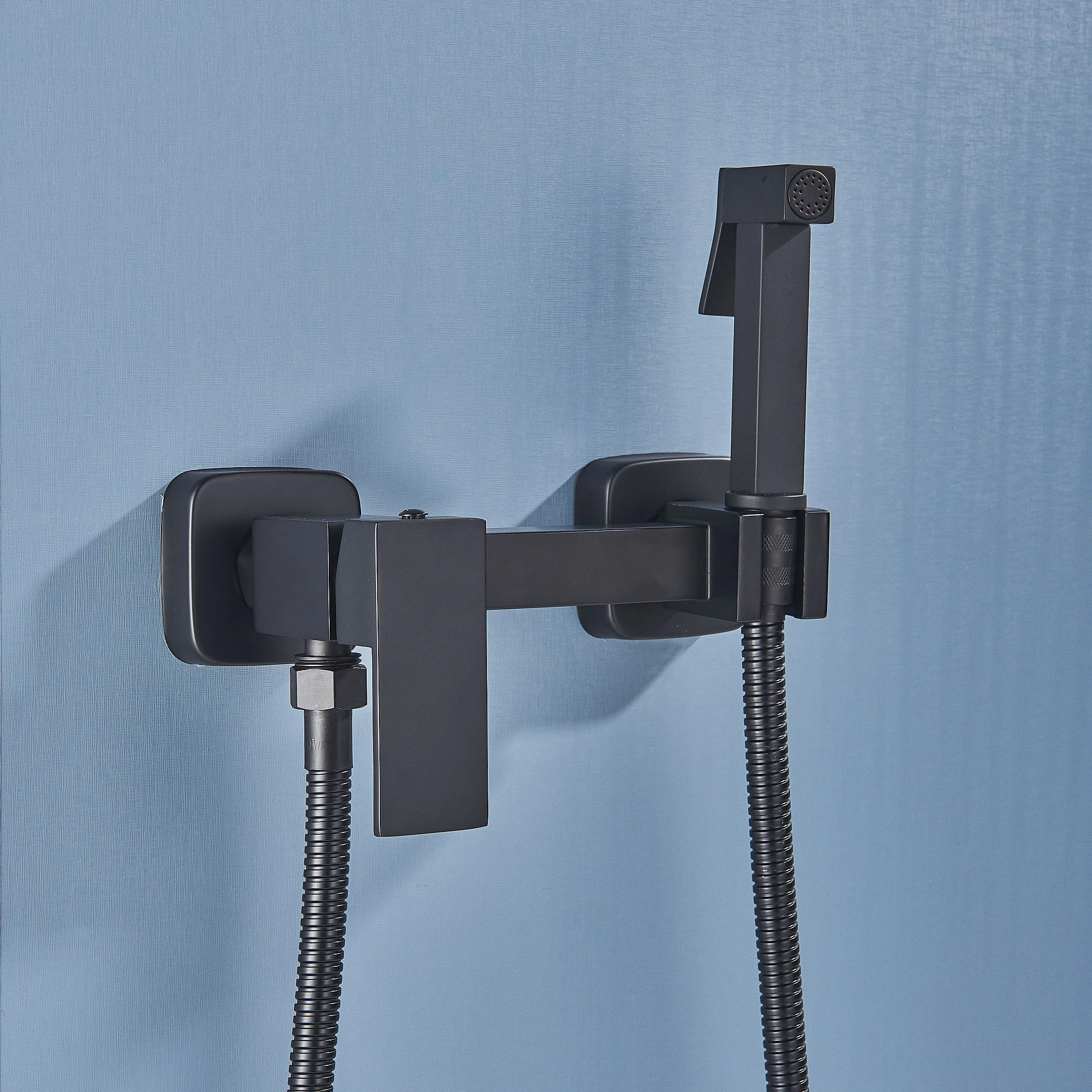 Matte Black Wall-Mounted Brass Bathroom Bidet Faucets High Pressure Sprayer Shower Tap Toilet Washer Hot and Cold Water Mixers 2