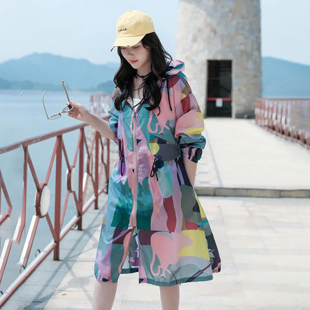 Women's Lightweight Sunscreen Clothing In Summer 2024 New UV Breathable Sun-protective Clothing Outdoor Joker Coat Tide.