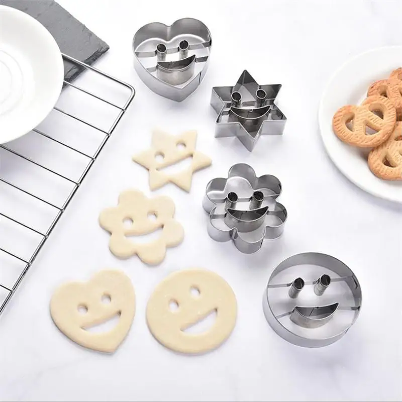 4pcs/Set Smiley Cookie Cutter Biscuit Mold Stainles Steel Fondant Cake Mold Sugar Cookie Pastry Baking Tool Kitchen Accessories cookie cutter baking mold cookie mould
