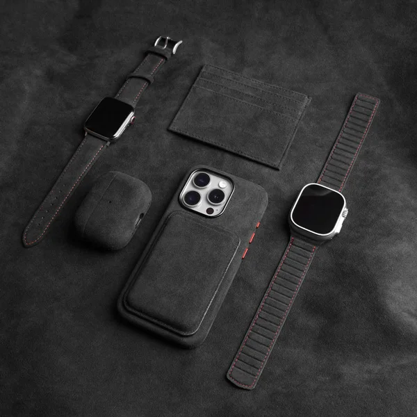 iPhone 17 16 Pro Max 15 14用 マグネット式アルカンターラケース 高級