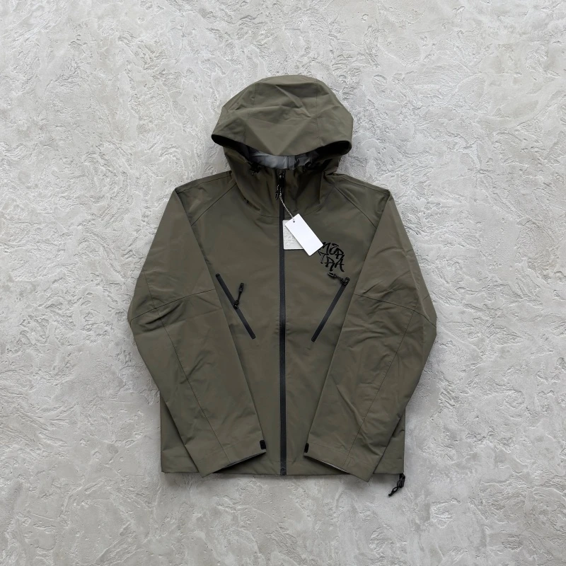 Fashion Gradient Encounters Water Trench Mertra Monogram Shell