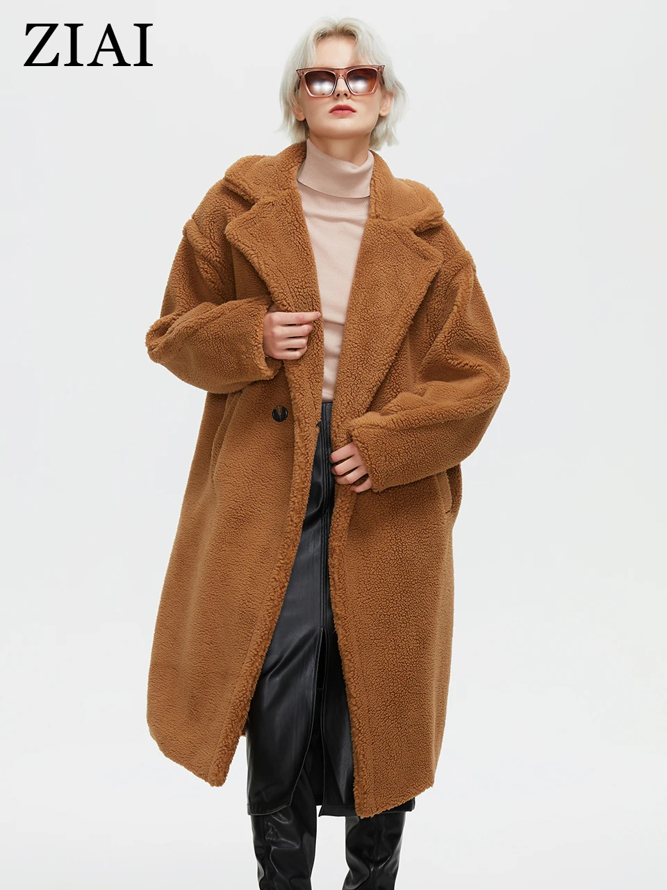 ZIAI New Women\'s Teddy Jacket Winter Plush Coat Faux Fur Female Outwear Oversize Fashion Autumn Quilted Parka Women Furry ZNDN14