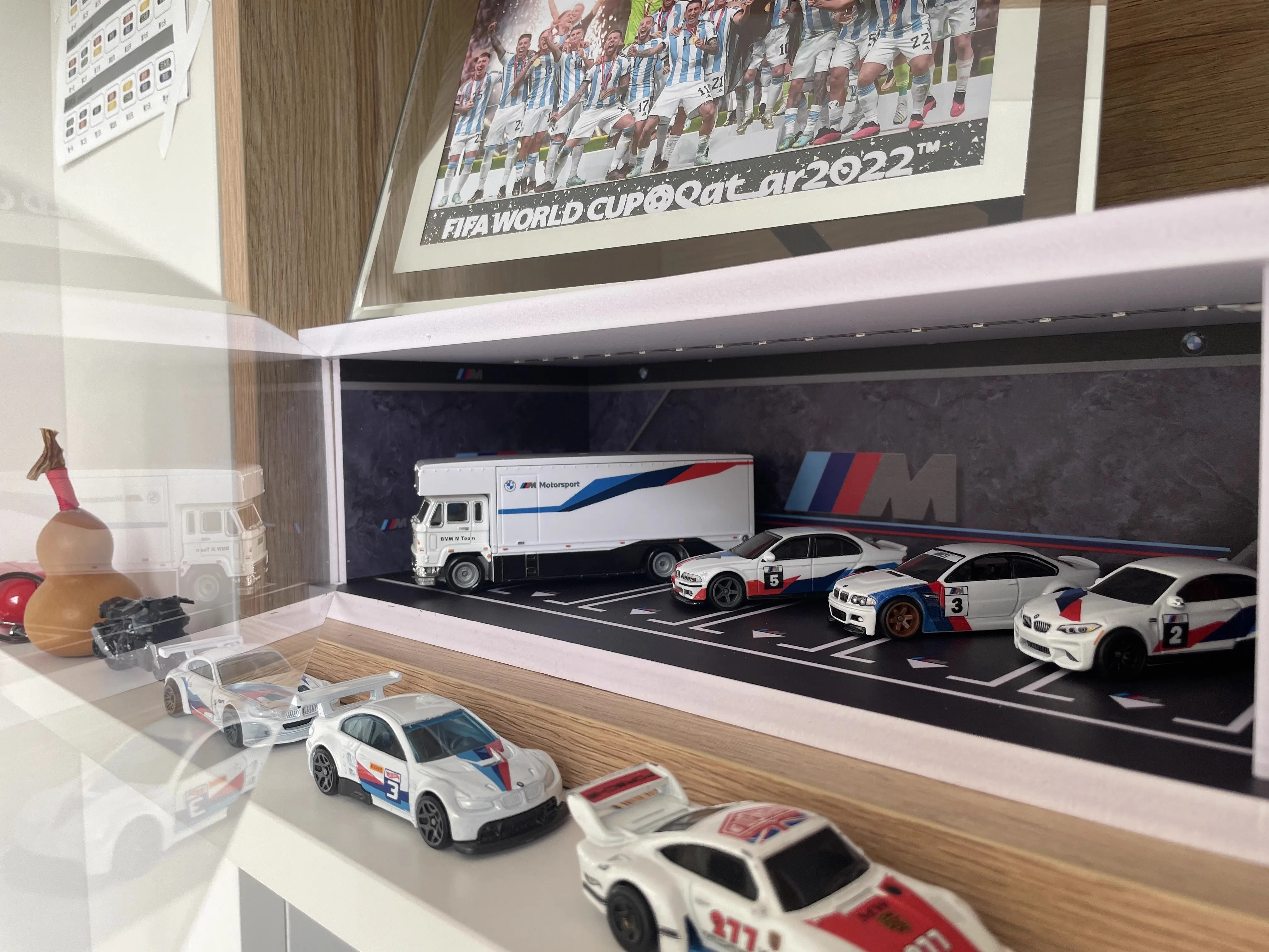1/43 Parking Scene Model Small Storage Box Alloy Car Mold Collection Photo Display Case 4