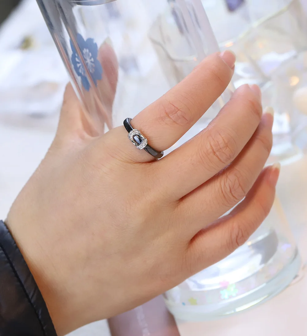 Unique Design White/Black Ceramic Ring With Cubic Zirconia Stone