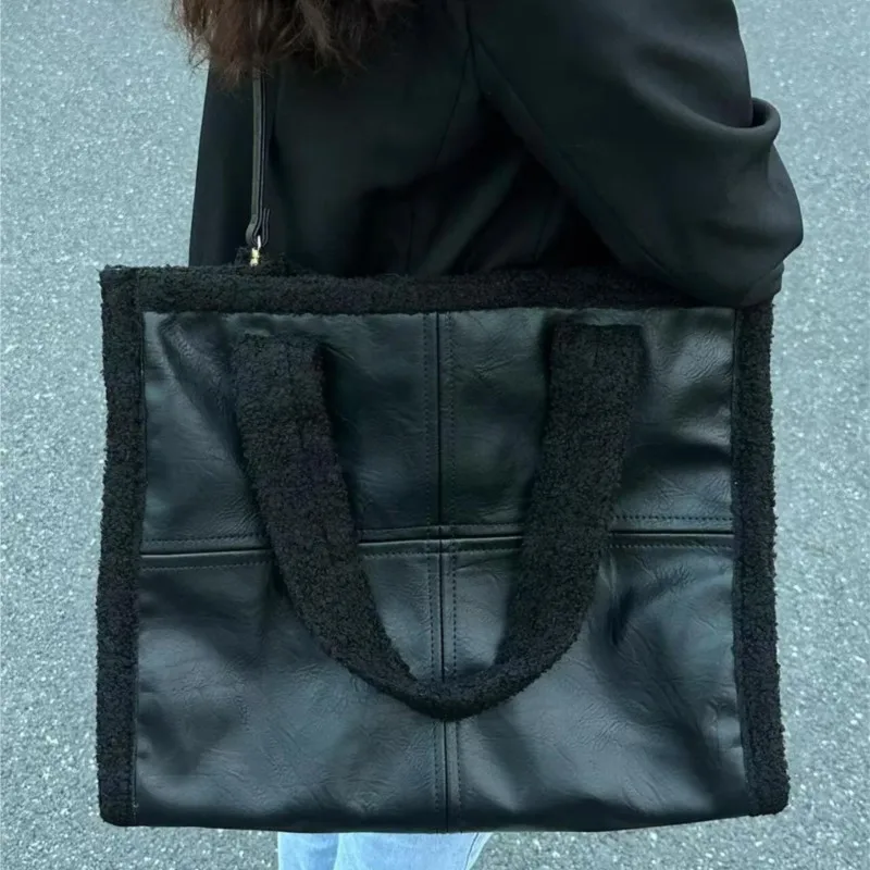 Retro Panel Faux Shearling Tote Bag Women Plush Leather Large Capacity Shoulder Bags Ladies 2025 New Autumn Winter Crossbody Bag