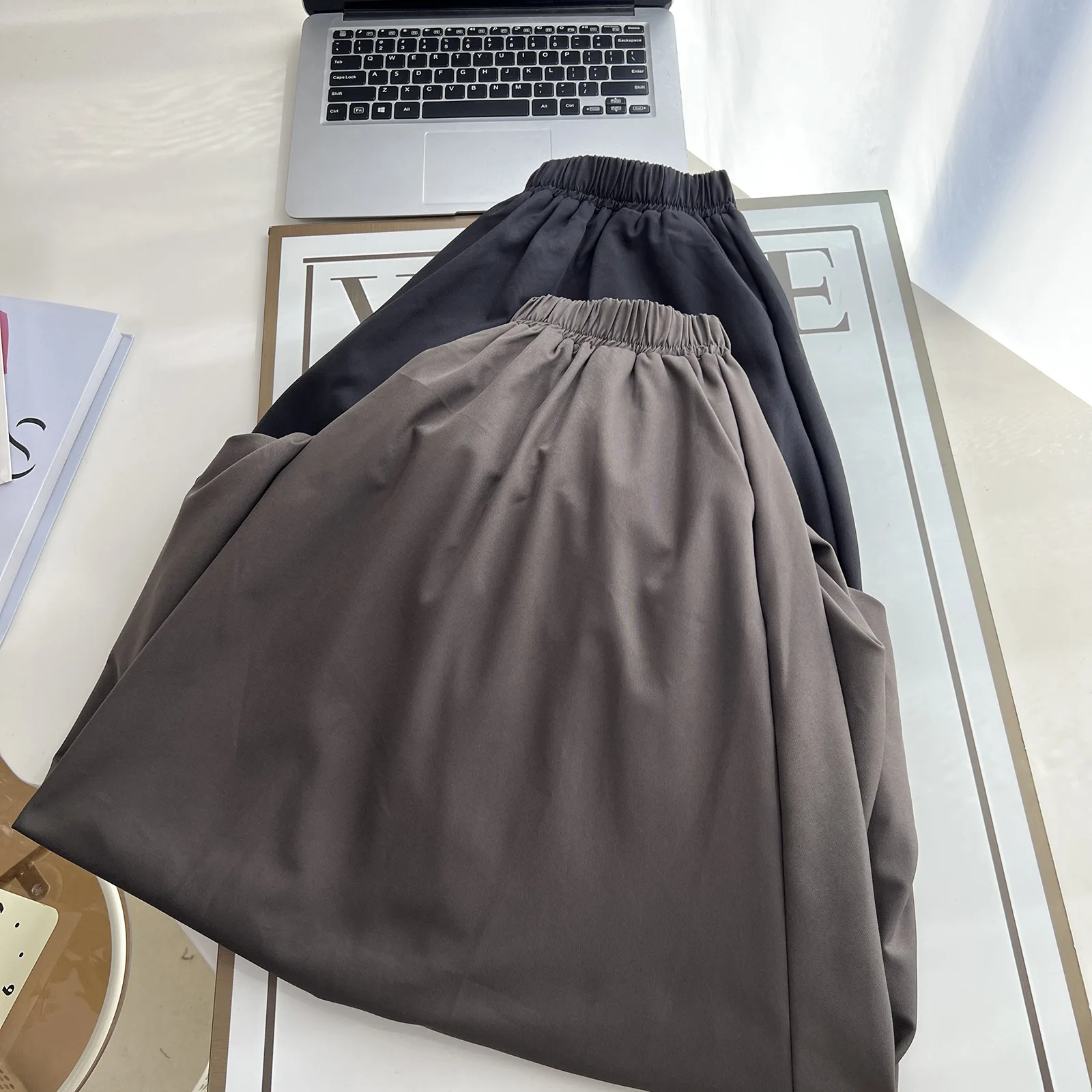 Plus Size Women's Umbrella Skirt New Autumn Unique And Elegant Bud mid-length Lantern Skirt 835