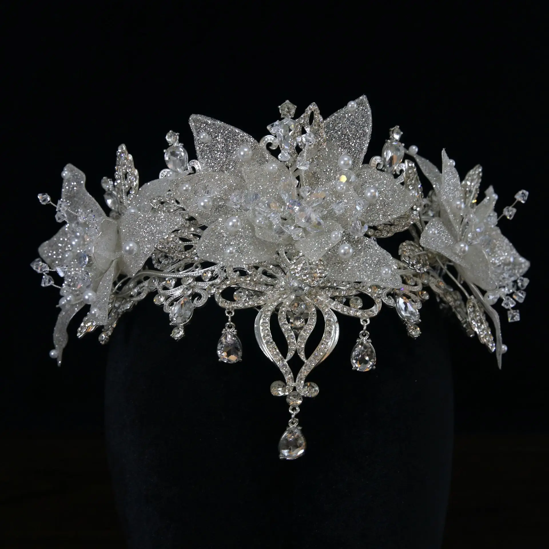 

Luxury Bridal Crowns Women Tiaras Rhinestone Crystal White Flower Diadem Bride Headband Wedding Hair Accessories Headdress Gifts