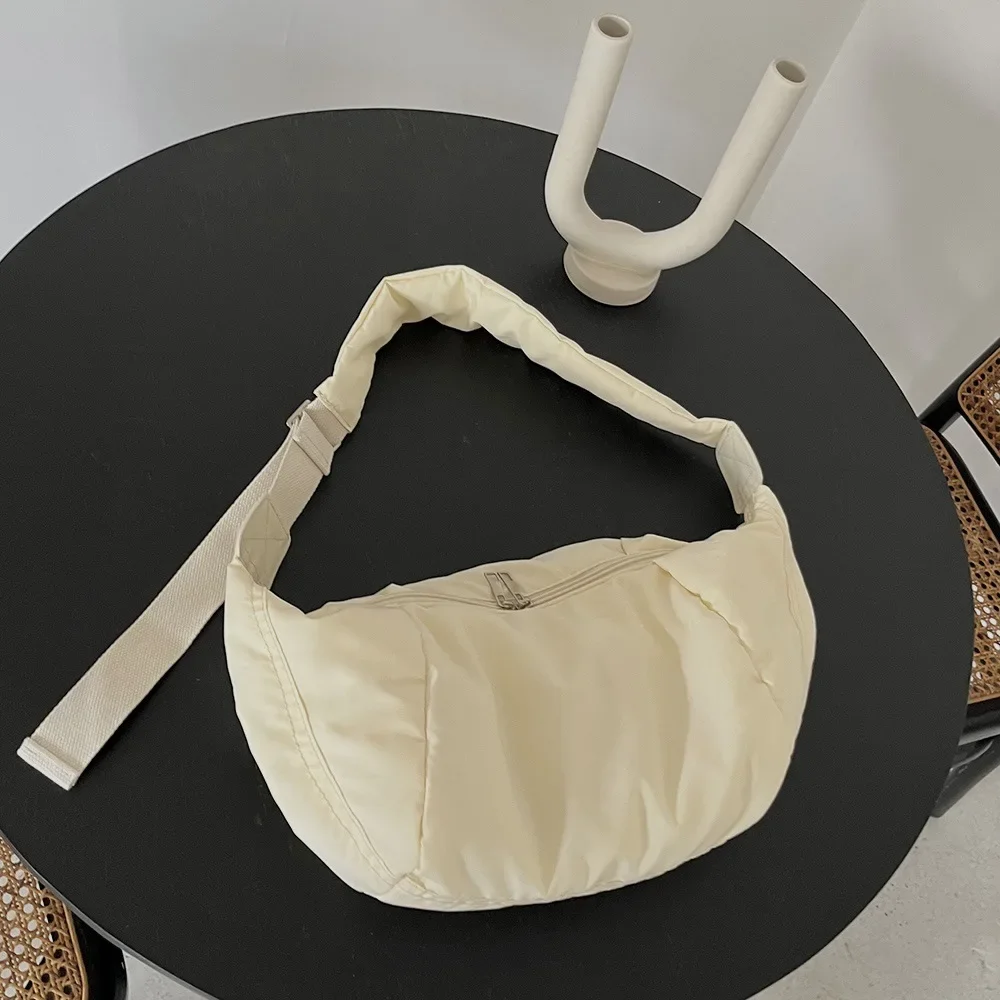 

Straddle Bag Women's 2023 Autumn/Winter New High Capacity Dumpling Bag Down Cotton Leisure Simple Versatile Shoulder Bag