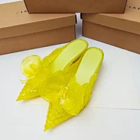 Offre spéciale brésil marque rétro dames bonbons diapositives femmes bout pointu sorcière pantoufles à talons bas fille demi-paquet chaussures parfumées SM311 1