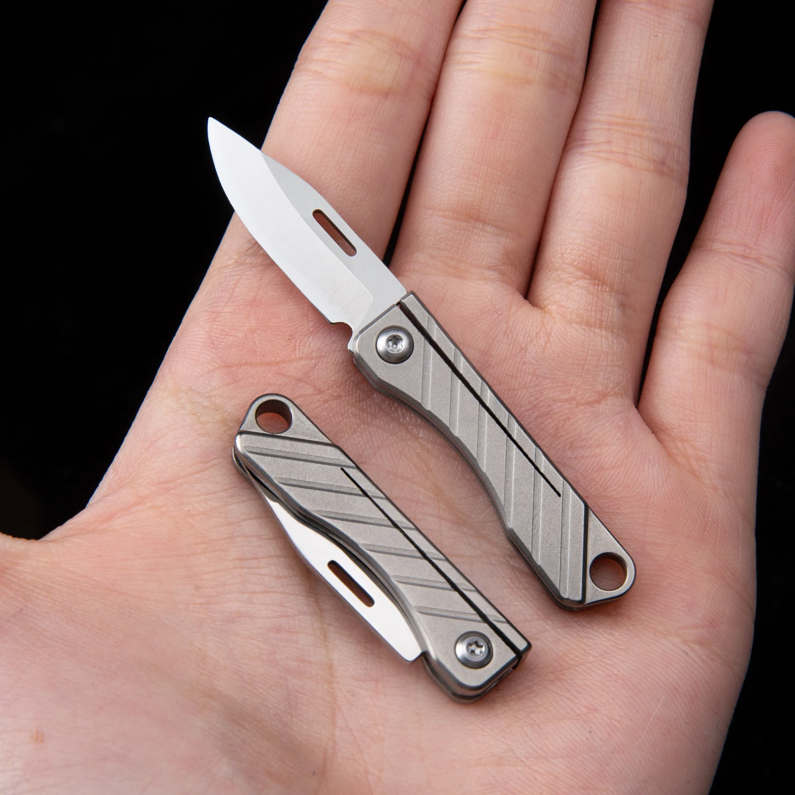 Titanium Alloy Mini EDC Knife Camping Equipment Unboxing Knife Folding