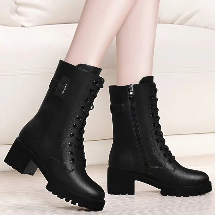2025 Autumn and Winter New Ma Boots Female British Mid-tube