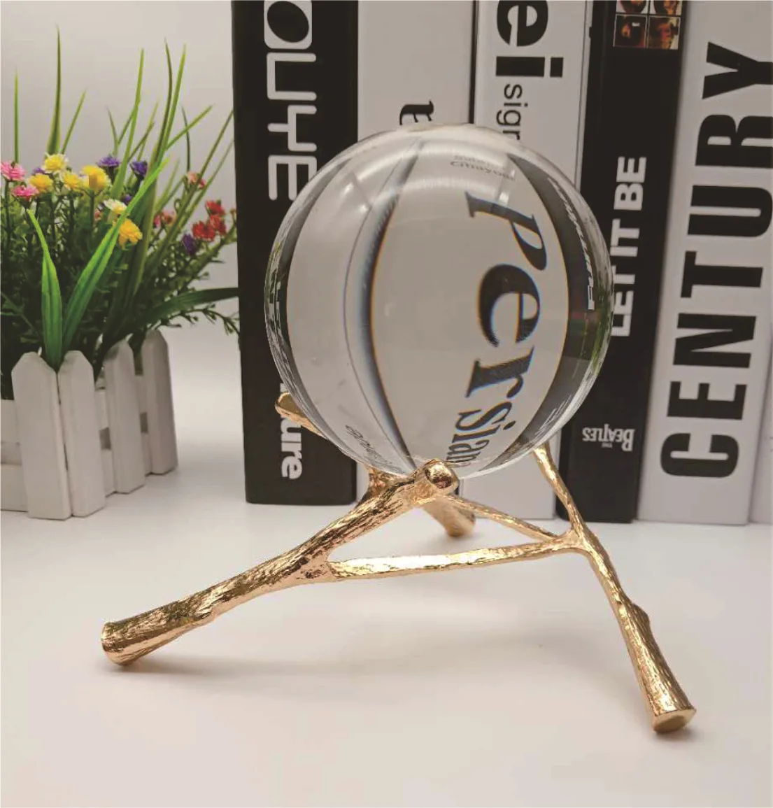

Modern Creative Crystal Ball Ornament Living Room Study Wine Cabinet Bar Decoration Ornament Crystal Ball Home Decoration Decor