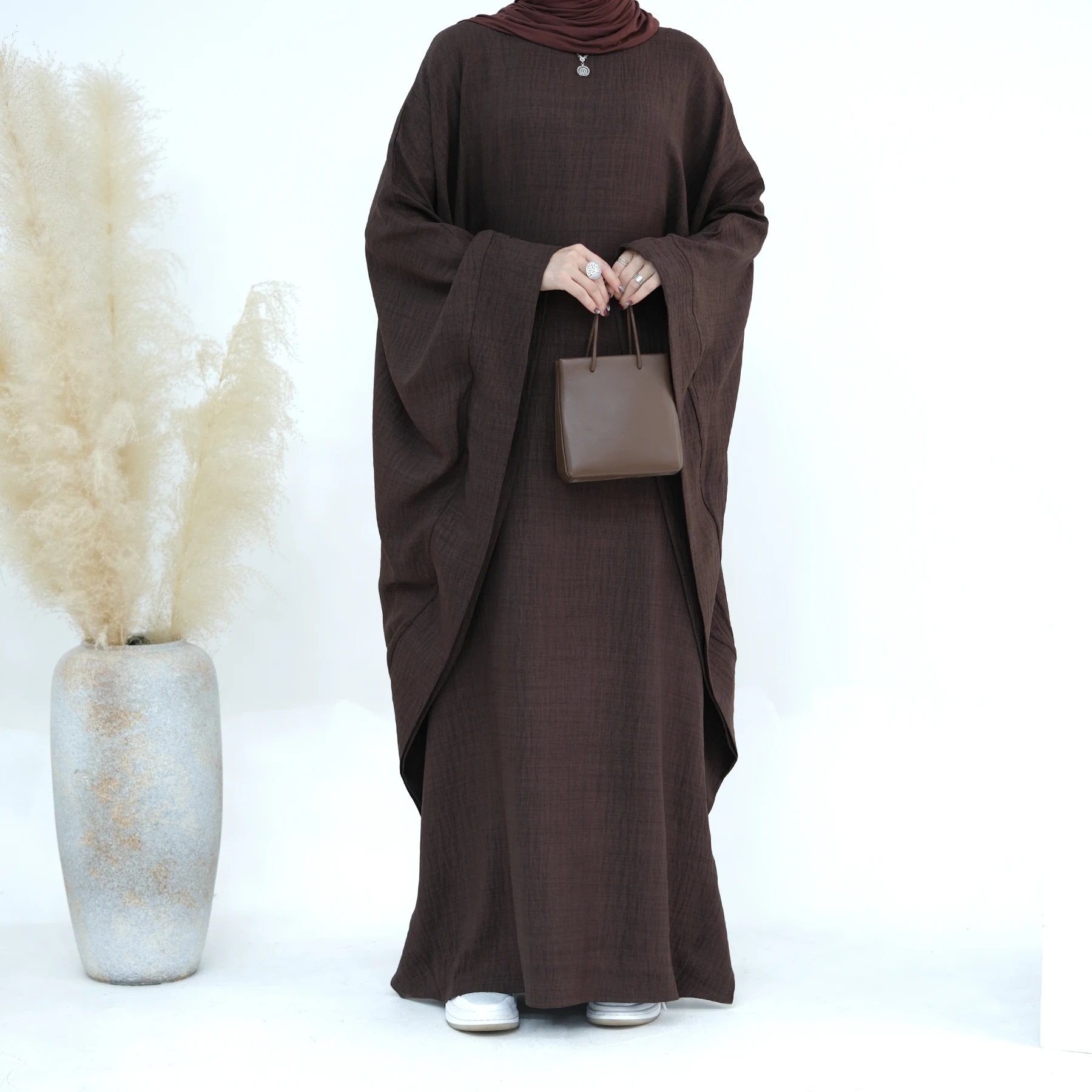 

2024 New Abayas for Women Muslim Batwing Sleeve Loose Maxi Dress Dubai Kaftan Eid Ramadan Abaya Turkey Robe Marocain Jalabiya