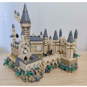 Lego 71043 Kit de construção do castelo de Harry Potter Hogwarts,  multicolor