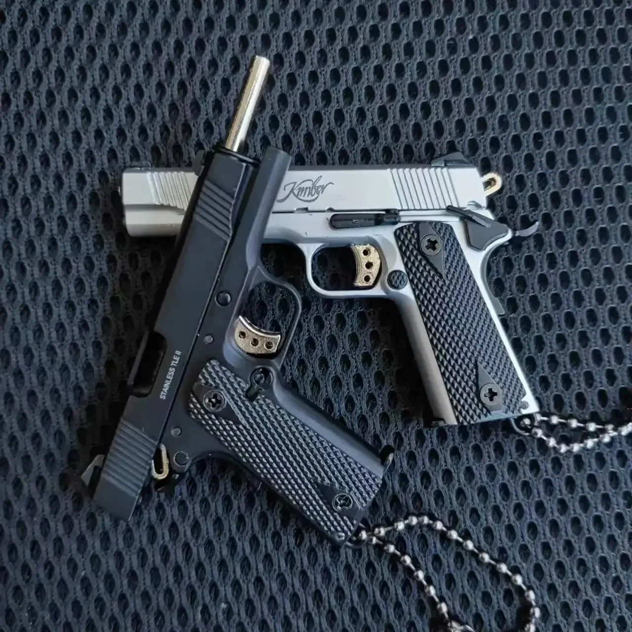 Csnoobs 1:3 Mini M1911 Alloy Pistol Fake Gun Keychain Pendant Detachable Toy Gun Model For PUBG Weapon Adult Kids Gift 4