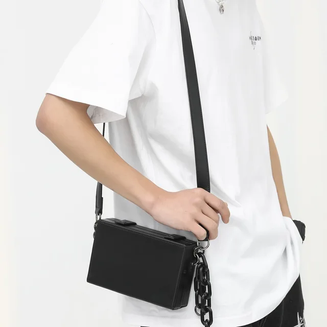 Luxury Christopher Xs Cross Body Shoulder Bags Women Mens Mini Backpack  Taurillon Leather Kids Purse Outdoor Dual Purpose Designer Chest Bag  Handbag Wallet M58495 From Baggift, $56.38