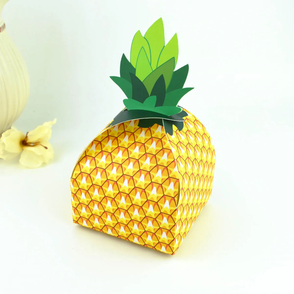 5/10/20pcs Pineapple Shaped Cardboard Candy Boxes, Fun Hawaiian Luau Party Favor Packag... - SKU CGB01118 - UGI Packaging