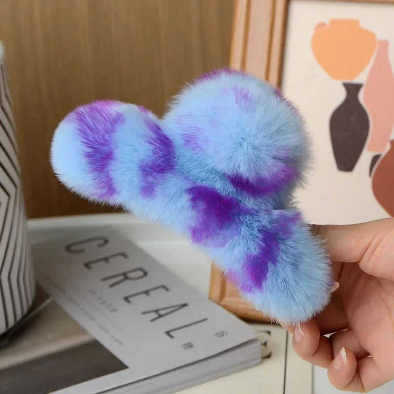 Sky blue leopard pri