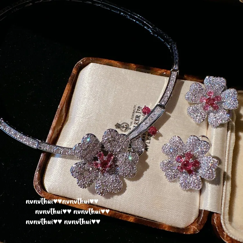 

Ожерелье/серьги из серебра 925 пробы с блестящим кубическим цирконием