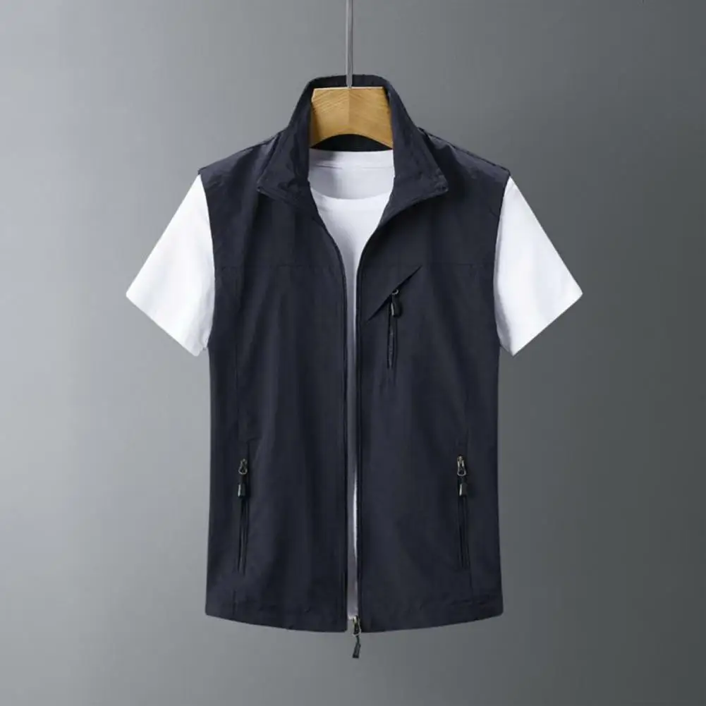 Description Picture 3 of itemLapel Sleeveless Vest Coat Multiple Pockets Zipper Placket Waterproof Men Cargo Mountaineering Waistcoat