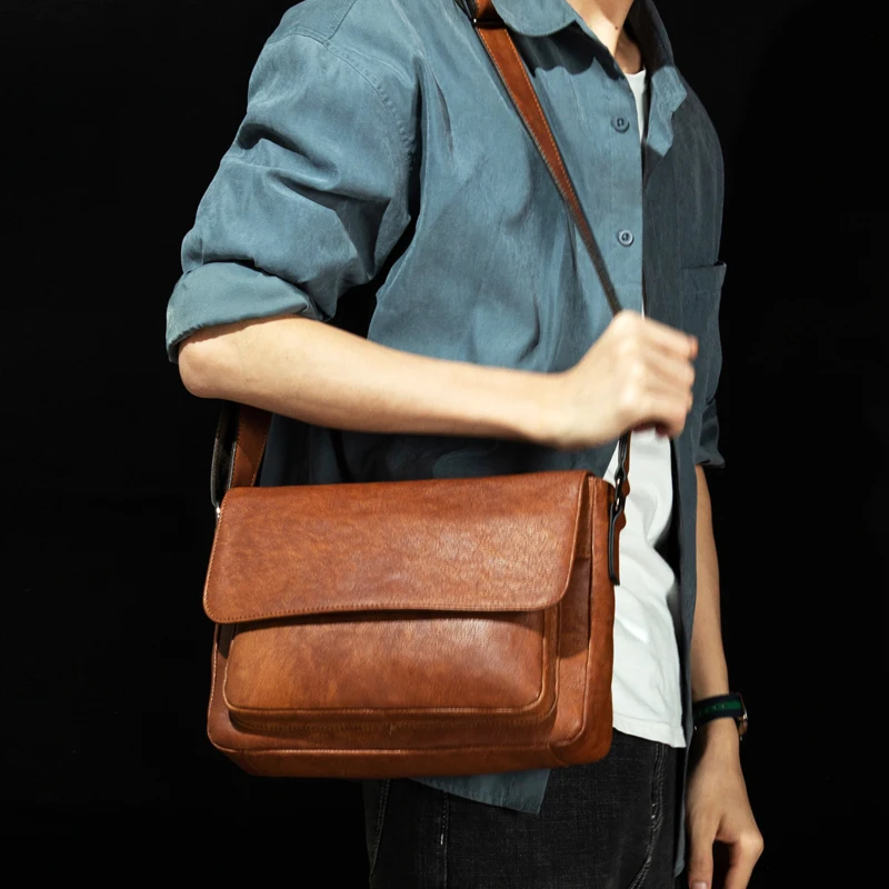 Retro trend leather messenger bag fashion horizontal male Baotou layer leather shoulder bag casual small bag art messenger bag