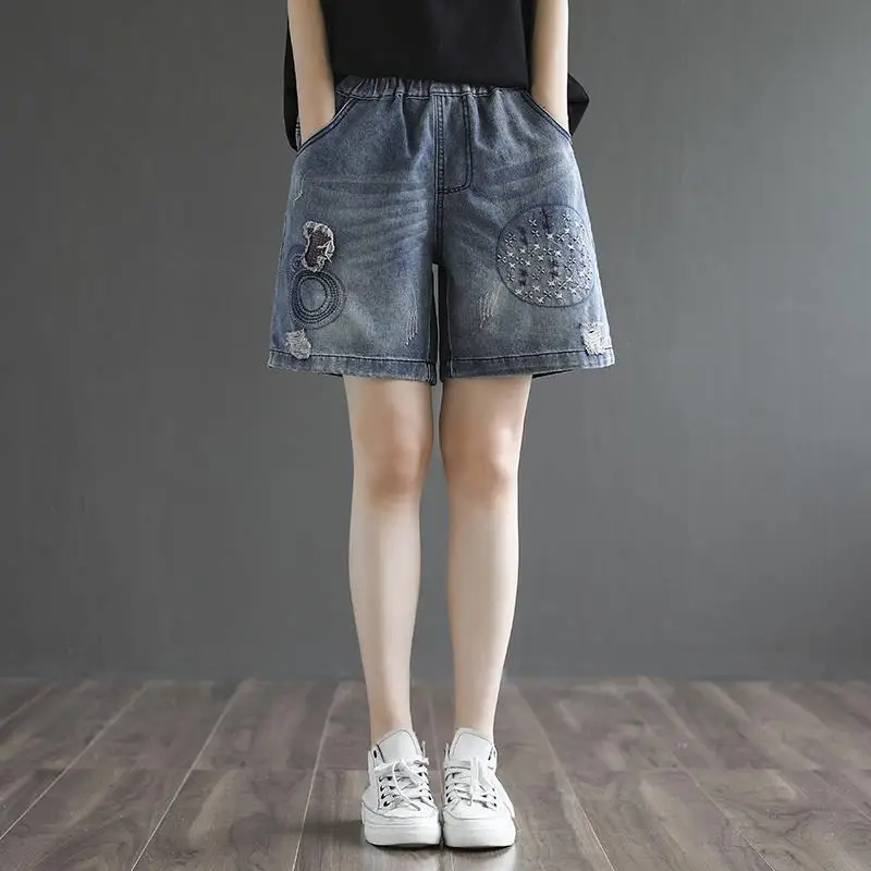 Women's 2024 Summer New Elastic High Waisted Solid Color Loose Retro Patchwork Large Casual Hole Embroidered Pocket Denim Shorts