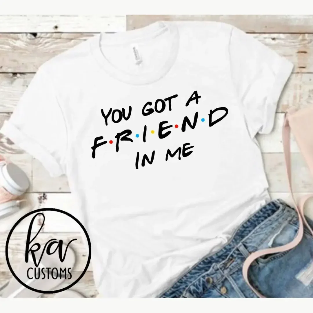 

2024 женская футболка с надписью «You'm A Friend In Me», рубашка с надписью Friends Tv Show, хипстерская футболка унисекс, женская одежда, хлопковый топ y2k