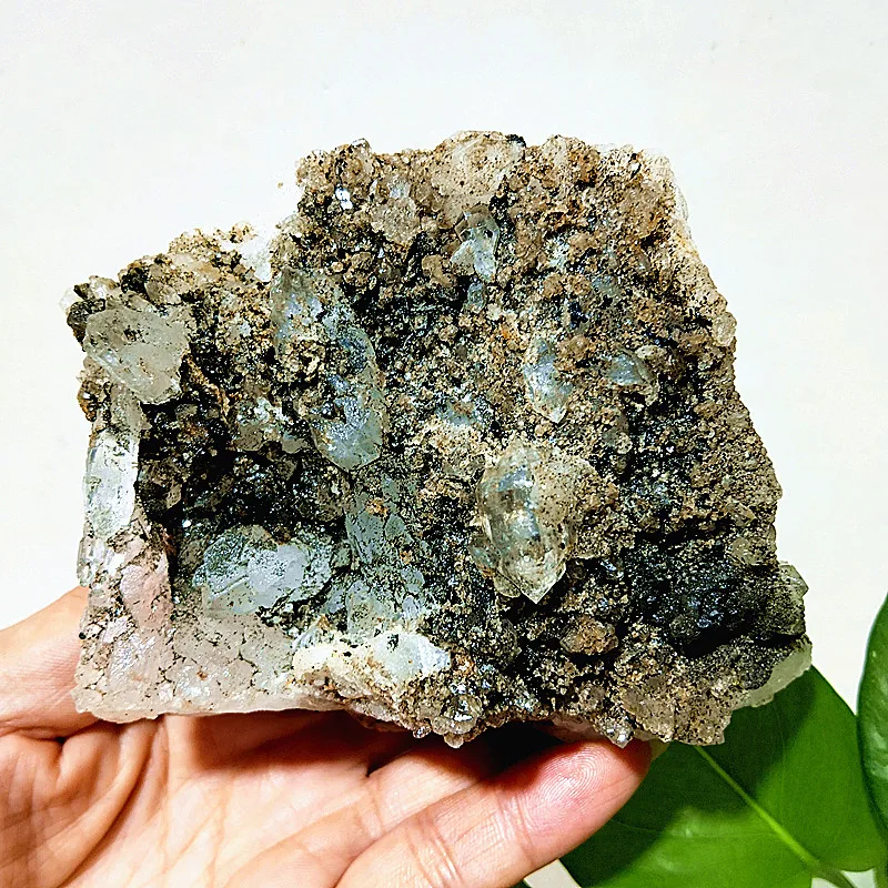 Natural Stones Epidote Srystal Symbiotic Ore Standard Meditation Energy Feng Shui Crystal Room Ornament 2