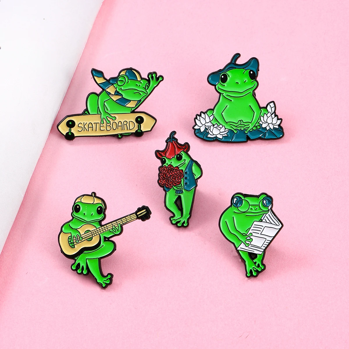 Cute Skateboard Frog Enamel Pin Guitar Frogs with Newspaper Bage Kawaii  Animal Brooch for Jewelry Accessory - AliExpress
