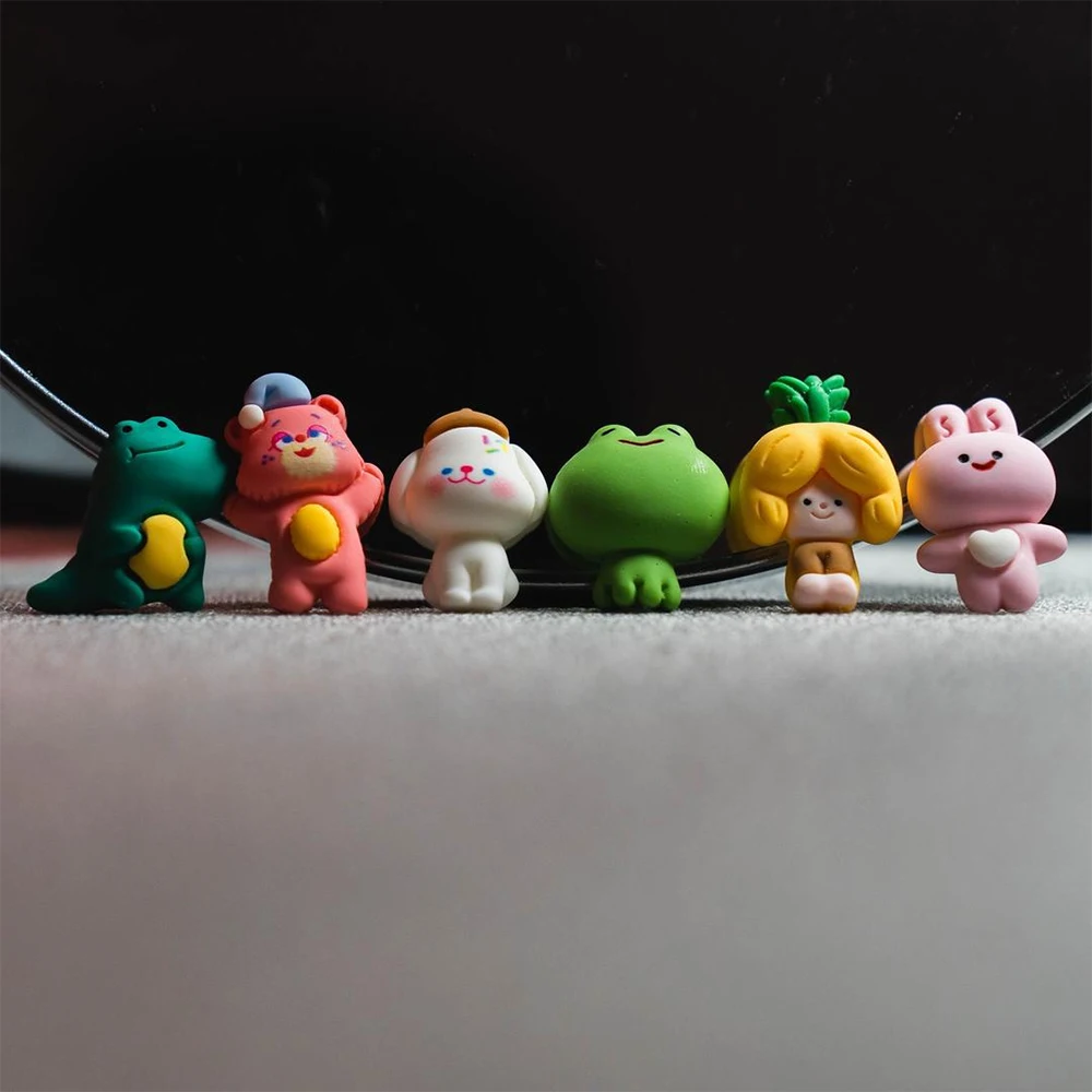  ITUBLE Car Dashboard Decorations Funny Mini Figures