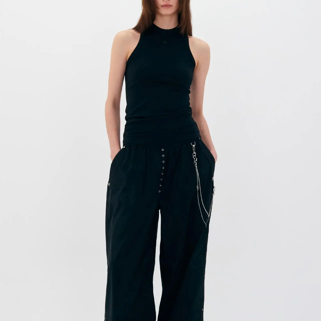 

Майка женская облегающая с вышивкой эмблемой, 3 цвета