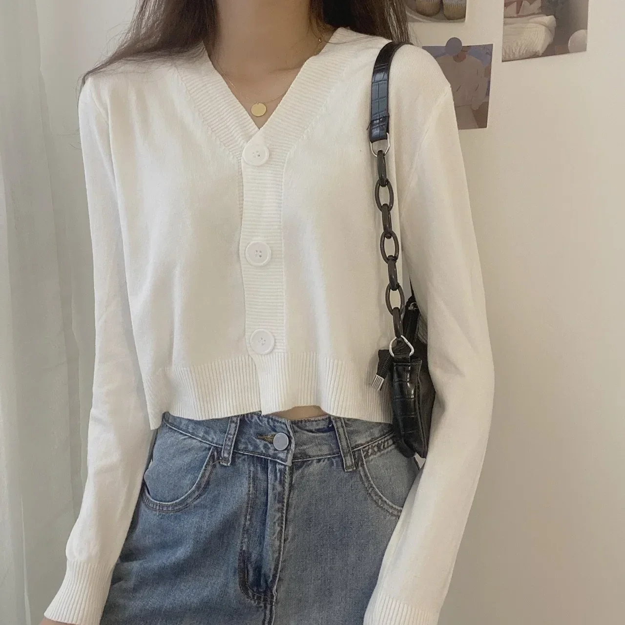 

Ladies Button V-neck Pullover Sweater Women's Fall Winter Outer Solid Color Cardigan Long-sleeved Short Knitted Tops