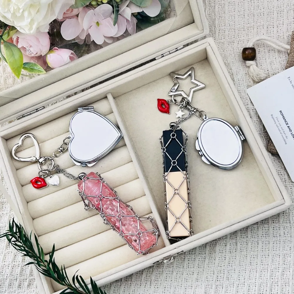 Accessorio Unico: Portachiavi a Forma di Stella in Acciaio Inossidabile, Portatile, con Porta Rossetto, Ideale come Regalo per Ragazze - immagine 2