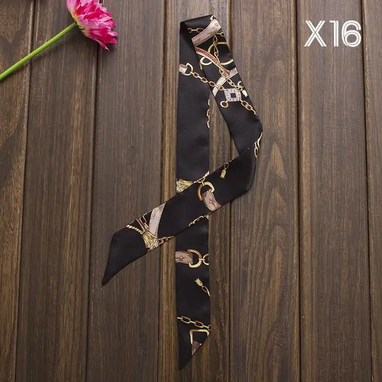 Chic Women's Fashion Accessory: Petite Scarf