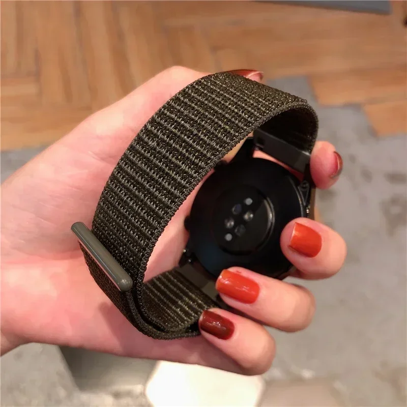 Versatile Nylon Loop Strap Bracelet, 22mm/20mm Adjustable Band