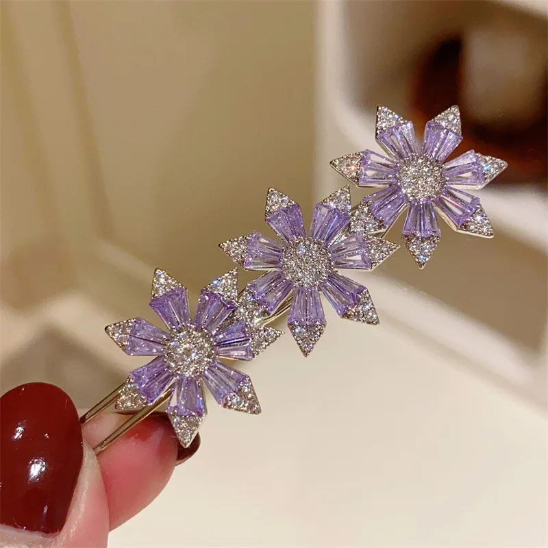 Wholesale Women Luxury Double Cc Designer Crystal Brooches Pins