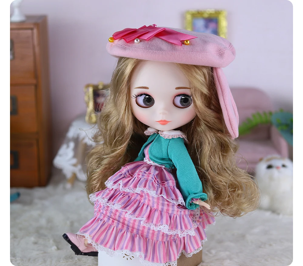 Jess – Premium Custom Neo Blythe Doll with Blonde Hair, White Skin & Matte Cute Face 7