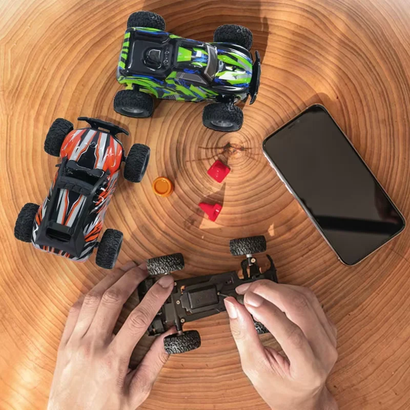Mini Voiture RC 4WD Tout-Terrain 1:32 - Voiture Télécommandée Enfant
