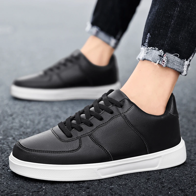 

2023 New Spring and Autumn Flat Bottom Round Head Lace Up Casual Outdoor Anti Slip Breathable Versatile Men's Vulcanize Shoes