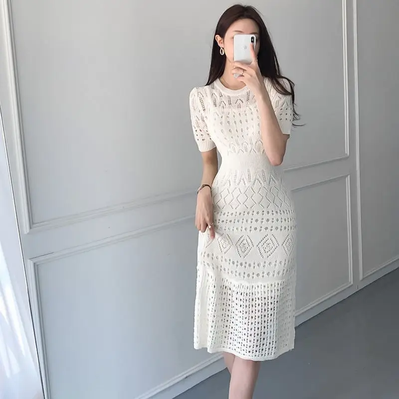 

Summer Casual Versatile Short Sleeved Hollow Out Knitted Dress Women's O-neck New Ice Silk Waistband Slim Fashion A-line Dresses
