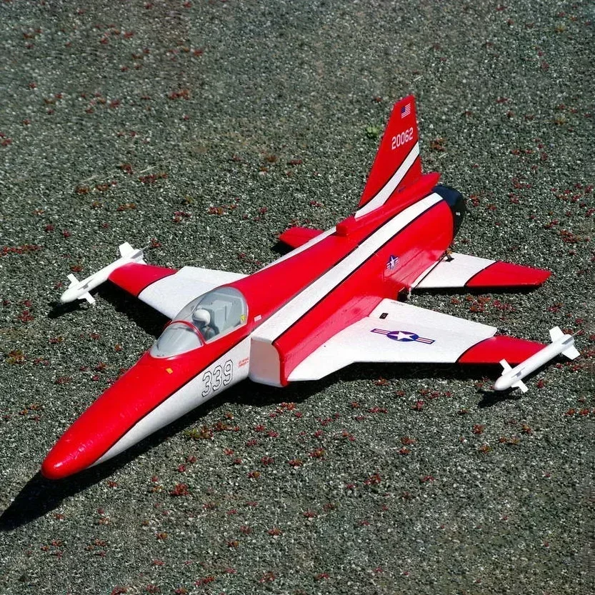 Qtmodel F20 Tiger Shark 50-kanałowa kamera Zestaw szybkiej samolotu bez produktów elektronicznych Qingtian Model Zabawki dla dzieci Prezenty