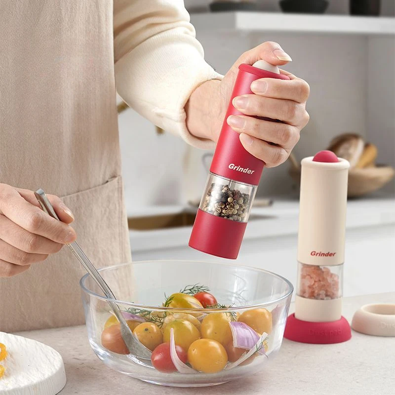 Electric Grinder Household Pepper Sea Salt Grinding Tools Portable Handheld Automatic Small Electrical Grinder Kitchen Gadgets