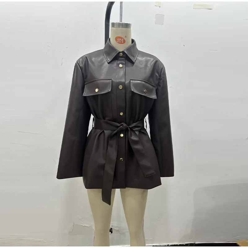 Braune PU-Leder-Hemdjacke für Damen, Reverskragen, Gürtel, Taille, Utility-Taschen, einreihiger Mantel, 2023, Herbst, weiblich, schicke Kleidung – Detail 1