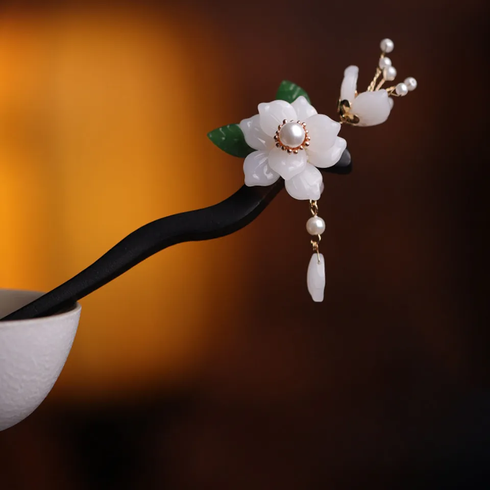 Holz-Essstäbchen Haarnadeln Mit Weißer Blume – Chinesischer Stil Für Langes Haar (18 Cm)